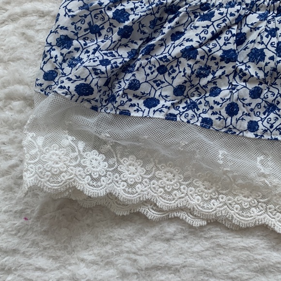 GARAGE white and blue floral top with lace trim and crochet detailing - Picture 3 of 5